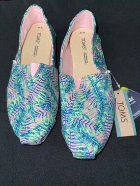 TOMS Tropical Leaf Print Pink & Green Alpargata Flats summer, flats, colorful